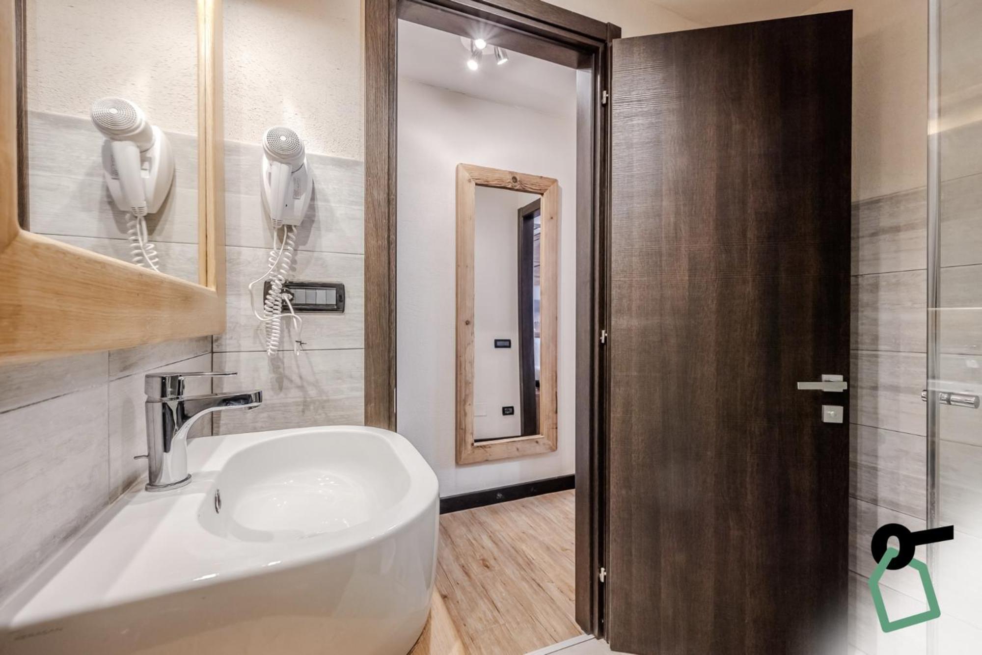 Hotiday Chalet Sestriere Vialattea エクステリア 写真