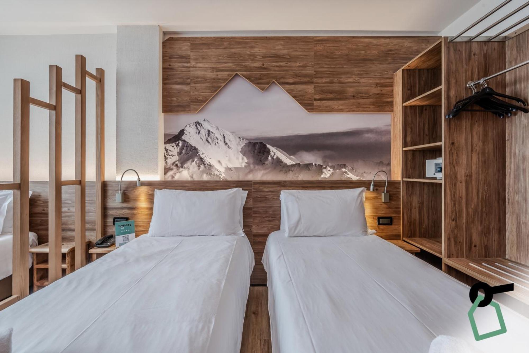 Hotiday Chalet Sestriere Vialattea エクステリア 写真