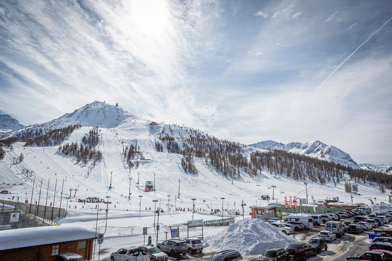Hotiday Chalet Sestriere Vialattea エクステリア 写真