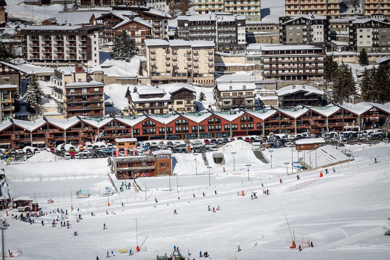 Hotiday Chalet Sestriere Vialattea エクステリア 写真